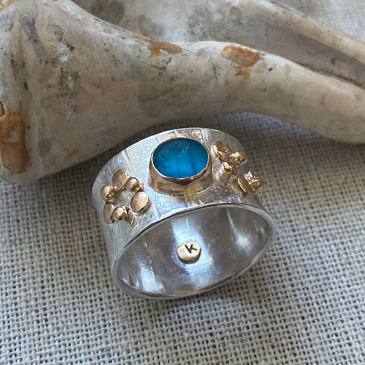 The Pebble Ring | Sea Glass Statement Ring